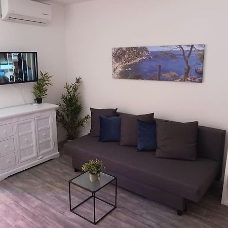 Studio Meuble Bord De Mer Bormes-les-Mimosas Kültér fotó