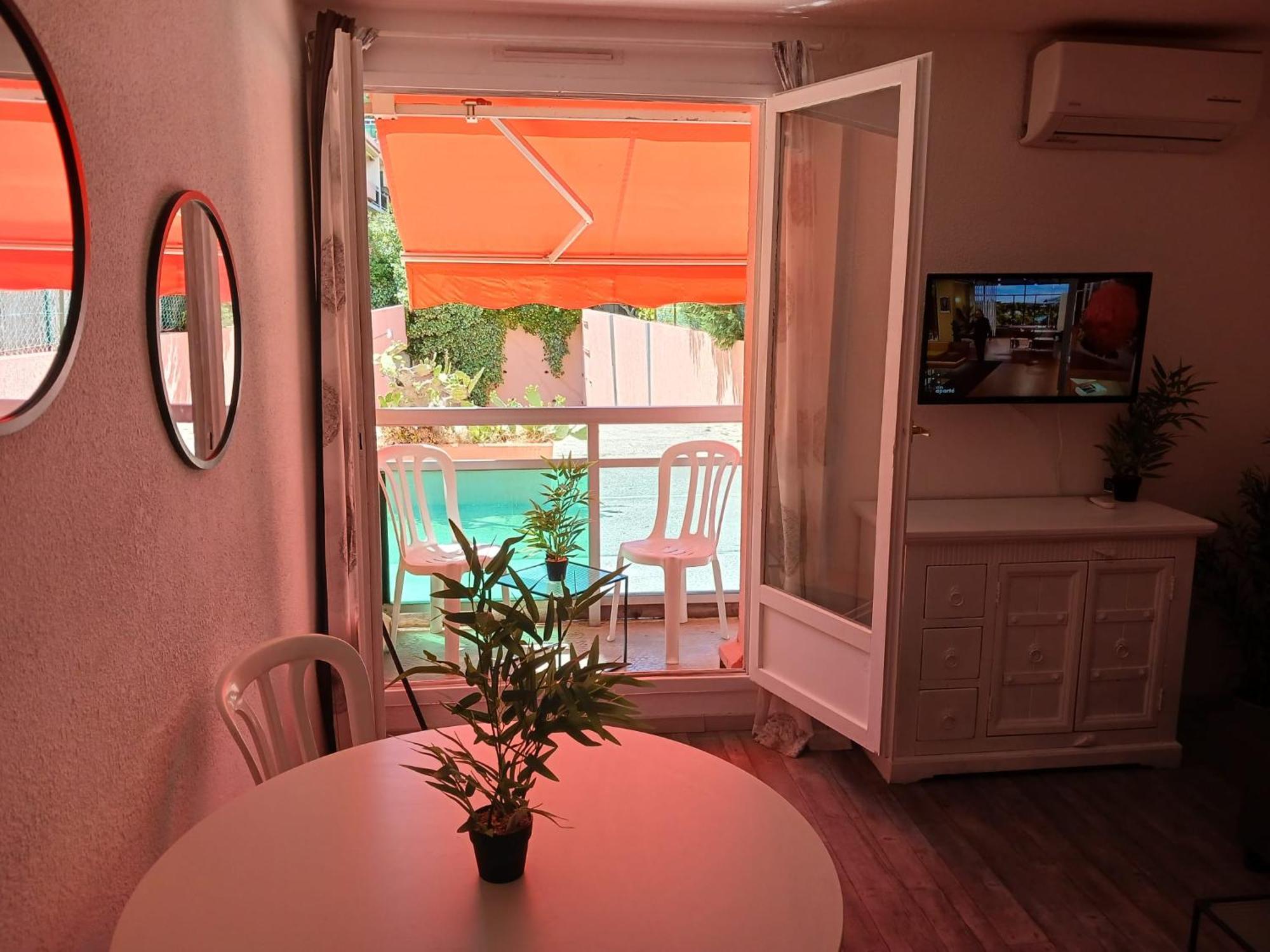 Studio Meuble Bord De Mer Bormes-les-Mimosas Kültér fotó